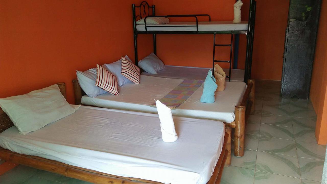 Guanna'S Place Room And Resto Bar Logon Εξωτερικό φωτογραφία