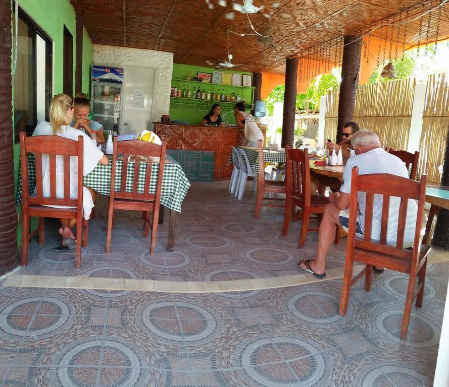 Guanna'S Place Room And Resto Bar Logon Εξωτερικό φωτογραφία