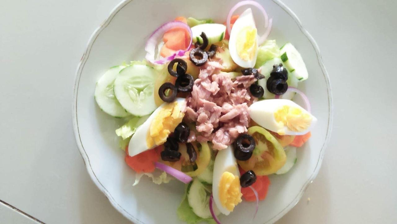 Guanna'S Place Room And Resto Bar Logon Εξωτερικό φωτογραφία